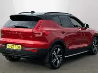 Usado Volvo XC40 R-Design 194 HP (142 kW) 2022 Vermelho SUV