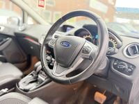 Used Ford Fiesta Titanium X 100 HP (73 kW) 2015 White Hatchback