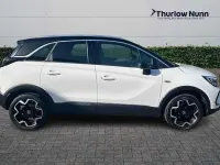 Begagnad Vauxhall Crossland Ultimate 110 HK (80 kW) 2023 Vit SUV