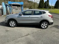 Used Nissan Qashqai Acenta 115 HP (84 kW) 2018 Silver SUV