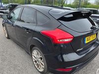 Usado Ford Focus ST-Line 120 HP (88 kW) 2017 Preto Citadino