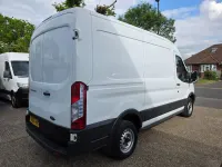 Usado Ford Transit 130 CV (95 kW) 2018 Blanco Van