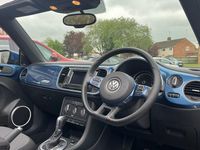 Usado VW Beetle Cabriolet Design 105 HP (77 kW) 2016 Cabrios