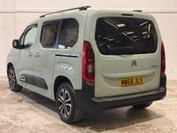 Used Citroën Berlingo Flair 127 HP (93 kW) 2019 Green MPV