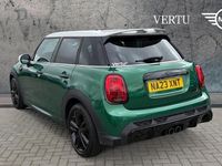 Usado Mini Cooper S Sport 178 HP (130 kW) 2022 Verde Citadino