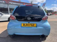 Begagnad Toyota Aygo 68 HK (50 kW) 2014 Blå Halvkombi
