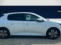 Used Peugeot 208 Allure Premium 75 HP (55 kW) 2021 White Hatchback