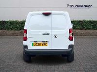 New Vauxhall Combo 100 kW (136 HP) 2025 White Van