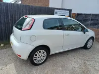 Used Fiat Punto Easy 69 HP (50 kW) 2013 White Hatchback