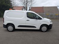 Used Citroën Berlingo 100 HP (73 kW) 2020 White MPV