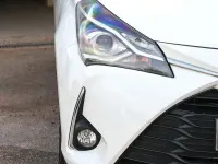 Used Toyota Yaris 109 HP (80 kW) 2019 White Hatchback