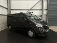 Second-hand Vauxhall Vivaro Sportive 120 CP (88 kW) 2019 Negru Monovolum