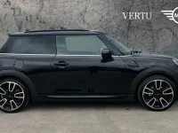 Used Mini Cooper Hatch 136 HP (100 kW) 2022 Black Hatchback