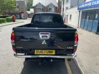 Käytetty Mitsubishi L200 176 HP (129 kW) 2013 Musta Nouto