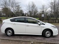 Usado Toyota Prius 122 CV (89 kW) 2019 Blanco Utilitario