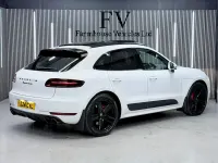 Used Porsche Macan Turbo 400 HP (294 kW) 2016 White SUV