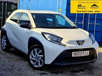 Used Toyota Aygo X PURE 72 HP (52 kW) 2023 White SUV