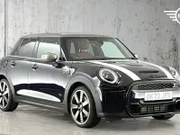 Used Mini Cooper S Exclusive 176 HP (129 kW) 2023 Black Hatchback