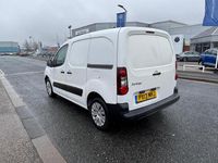 Used Citroën Berlingo 75 HP (55 kW) 2013 White MPV