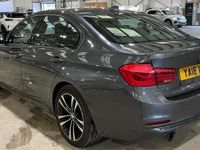 Begagnad BMW 318 Sport Line 2018 Grå Sedan