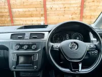 Begagnad VW Caddy Maxi Life 122 HK (89 kW) 2021 Röd Minibuss