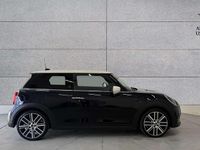 Używany Mini Cooper Exclusive 134 KM (98 kW) 2024 Czarny Hatchback