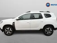 Used Dacia Duster Prestige 90 HP (66 kW) 2022 White SUV