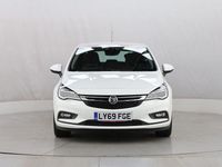 Second-hand Vauxhall Astra SRi 150 CP (110 kW) 2019 Alb Hatchback