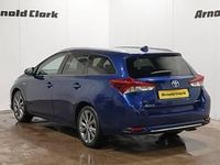 Used Toyota Auris Hybrid 136 HP (100 kW) 2017 Blue Estate