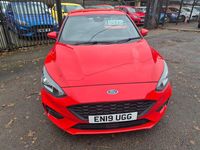 Used Ford Focus ST-Line 125 HP (91 kW) 2019 Red Hatchback