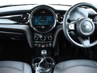 Used Mini Cooper Classic 134 HP (98 kW) 2024 Silver Hatchback