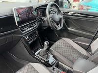 Used VW T-Roc R-line 150 HP (110 kW) 2022 Black SUV