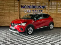 Used Renault Captur Iconic 2021 Red/black SUV