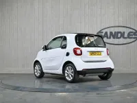 Usado Smart ForTwo Coupé Passion 71 HP (52 kW) 2017 Branco Coupé