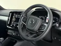 Used Volvo XC40 Momentum 163 HP (119 kW) 2021 Black SUV