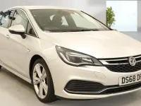 Used Vauxhall Astra SRi 150 HP (110 kW) 2018 Silver Hatchback