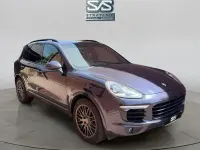 Used Porsche Cayenne Platinum Edition 262 HP (192 kW) 2016 Mauve/purple SUV