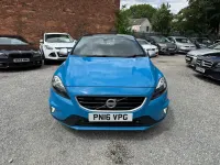 Used Volvo V40 R-Design 190 HP (139 kW) 2016 Blue Hatchback