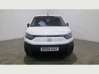 Używany Fiat Doblò S 101 KM (74 kW) 2024 Biały Minivan