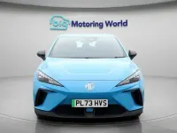Begagnad MG MG4 EV SE 319 kW (435 HK) 2023 Blå Halvkombi
