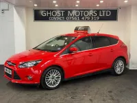 Usado Ford Focus Zetec 2014 Rojo Utilitario