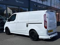 Used Ford Transit Custom Limited 170 HP (125 kW) 2019 White Van