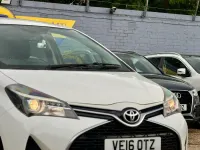Used Toyota Yaris Design 99 HP (72 kW) 2016 White Hatchback