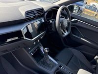 Begagnad Audi Q3 Black Edition 150 HK (110 kW) 2025 Svart SUV