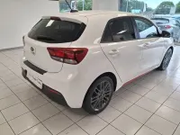Used Kia Rio 84 HP (61 kW) 2017 White Hatchback