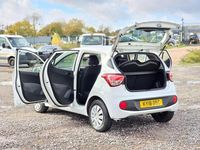 Used Hyundai i10 SE 87 HP (63 kW) 2018 White Hatchback