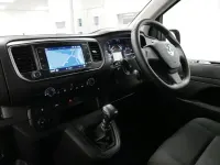 Used Vauxhall Vivaro 120 HP (88 kW) 2023 White MPV
