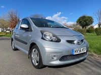 Used Toyota Aygo Sport 67 HP (49 kW) 2006 Silver Hatchback
