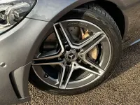 Usado Mercedes C300 AMG Line Premium 2018 Gris Berlina