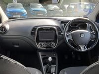 Used Renault Captur Dynamique 90 HP (66 kW) 2016 SUV